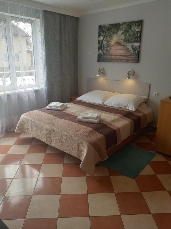 Pokoje Goscinne Akacja Resko Dzwirzyno Bagian luar foto